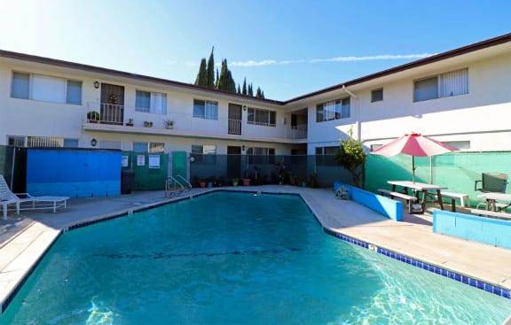 TUSTIN ARMS APARTMENTS property image