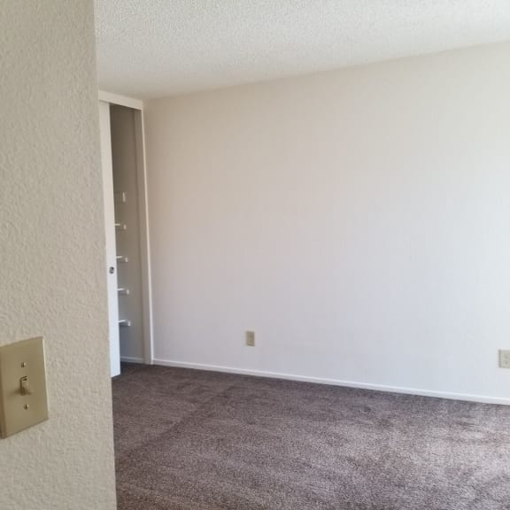 Tassajara 2x2.25 Large bedroom (basic)