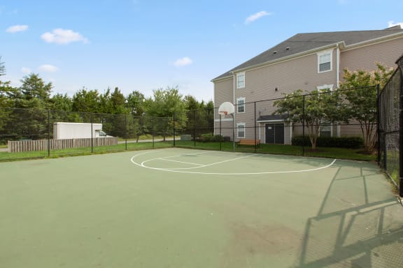Basketball Court at The Fields of Chantilly, Chantilly, VA
