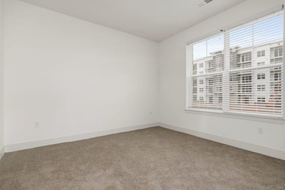 B2B Large windows at Avenue Grand, Maryland, 21236