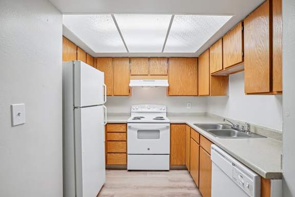 Classic Kitchen at Country Woods Apartments, Utah, 84401