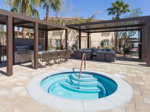 Hot Tub at Medici Apartment Homes, Bermuda Dunes