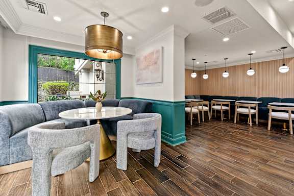 Modern Dining at 505 Collection in Atlanta, GA 30305