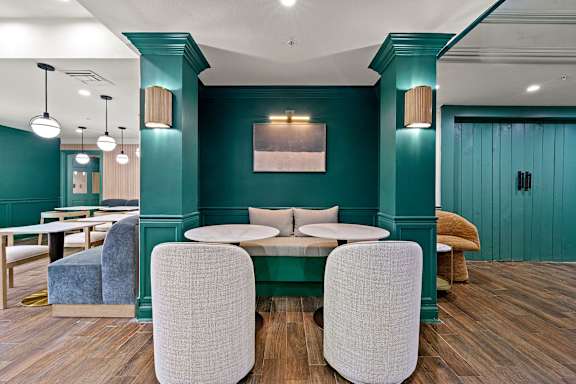Clubhouse Lounge Area at 505 Collection in Atlanta, 30305