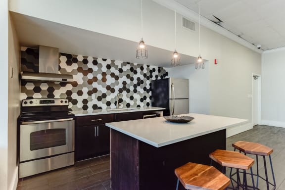 Gourmet Kitchen With Island at Bolero Flats Apartments, Minneapolis, 55403