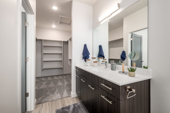 Walk in closet