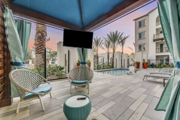 outdoor lounge