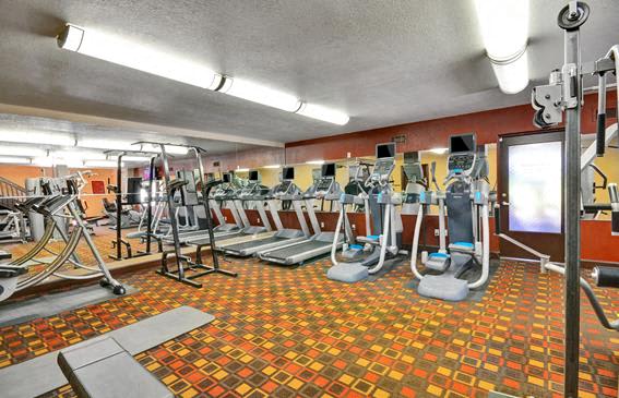 Fitness Center at Shadowridge Woodbend Apartments in Vista, CA