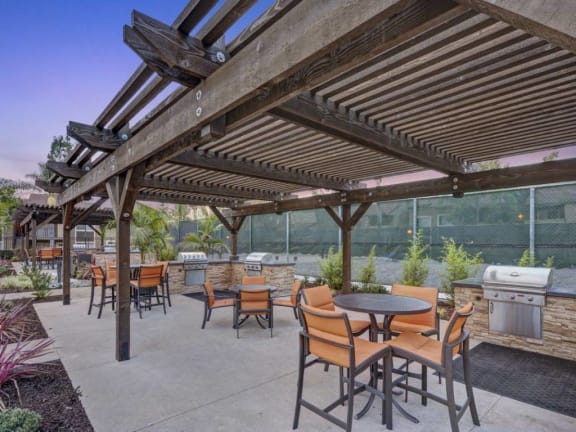 Outdoor Dining and Picnic Area, at Park Pointe, El Cajon, 92019