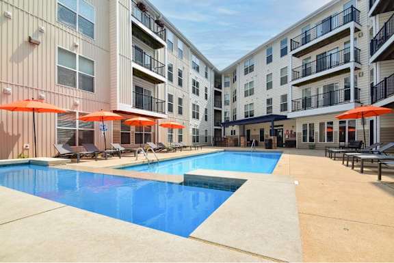 Kenyon Square Apartments with a pool in Westerville, Ohio