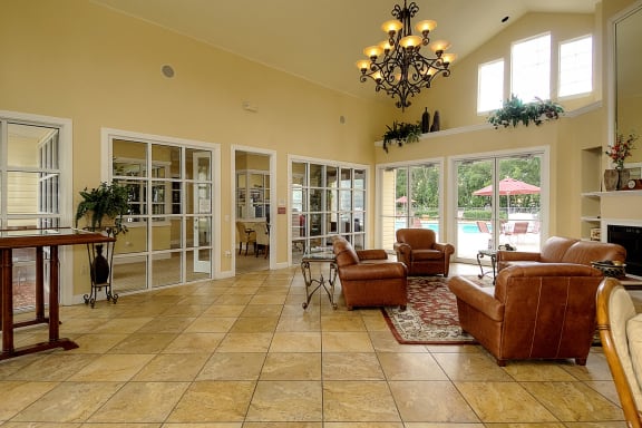Interior Clubhouse Sitting Area at Magnolia Place, Florida, 32606