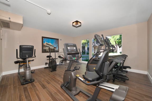 the gym at the shiloh green apartments in kennesaw, ga at The Crest at Citrus Heights Apartments, California