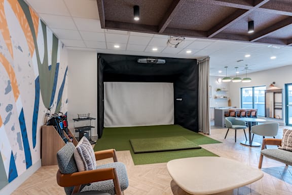 Golf Simulator at 15 Bank Apartments in White Plains, NY 10606