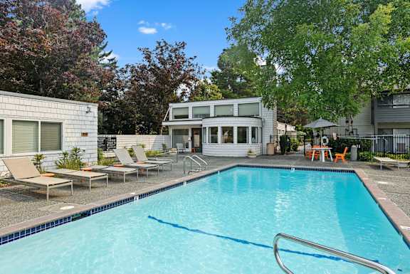 Large Outdoor Pool at The Lakes Apartments in Bellevue, WA 98007
