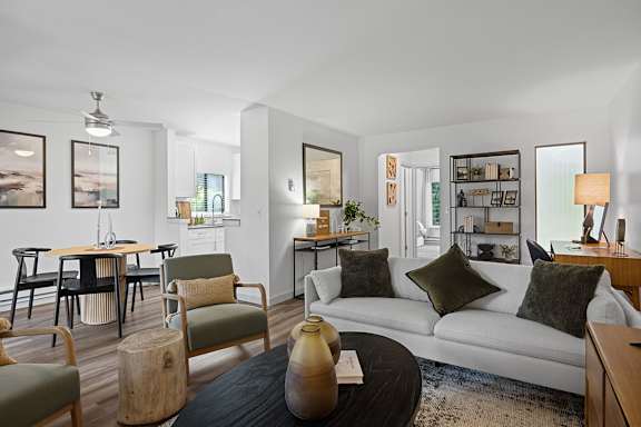 Spacious Living Room at The Lakes in Bellevue, WA 98007