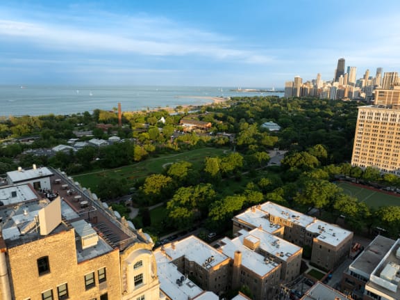 Stunning Rooftop Views at the Belden Stratford in Chicago, IL 60614