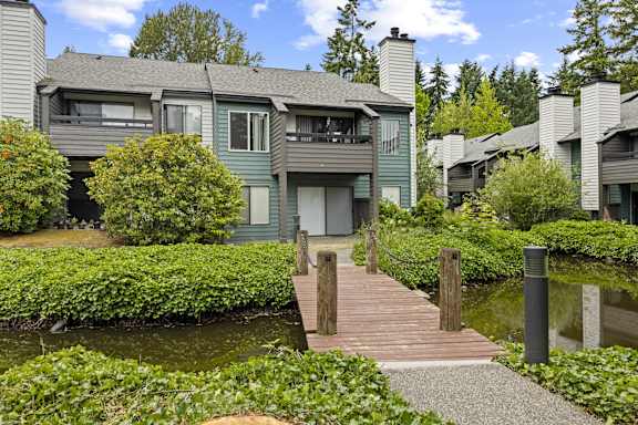 Exterior of The Lakes Apartments in Bellevue, WA 98007