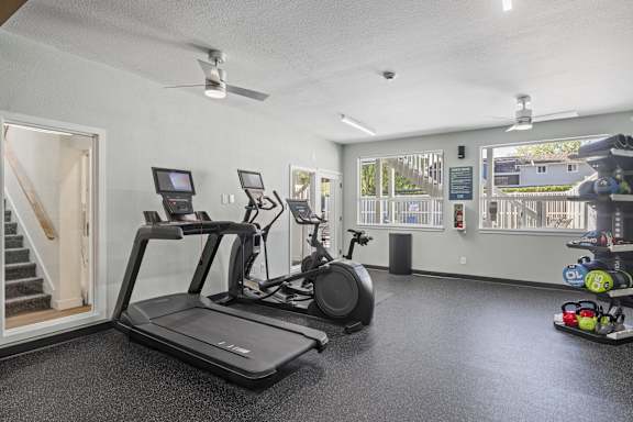 Updated Fitness Center at 2000 Lake Washington Apartments in WA 98056