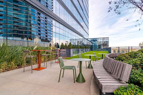 Outdoor Terrace at 903 Peachtree Apartments in Atlanta, GA 30309