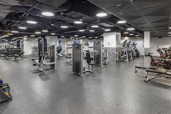 24-Hour Fitness Center at North Harbor Tower Apartments in Chicago, IL 60601