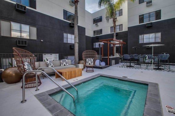 Hot Tub at Duet on Wilcox, Los Angeles