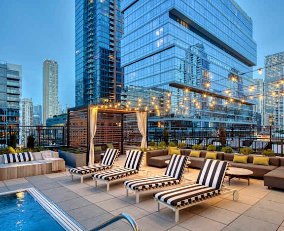 rooftop patio at Flair Tower Apartments, Illinois