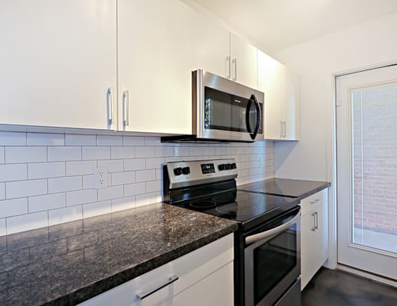 Apartment kitchen at Idle Hours.