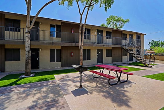 Outdoor Picnic Table at Sahuaro West Apartments, Phoenix, 85029