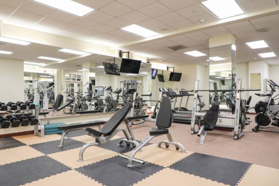 Modern Fitness Center at Symphony Center Apartments, Baltimore, Maryland