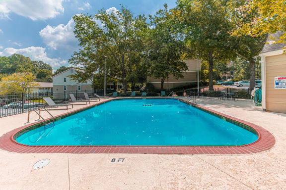 swimming pool at Bradford Gwinnett Apartments, Georgia