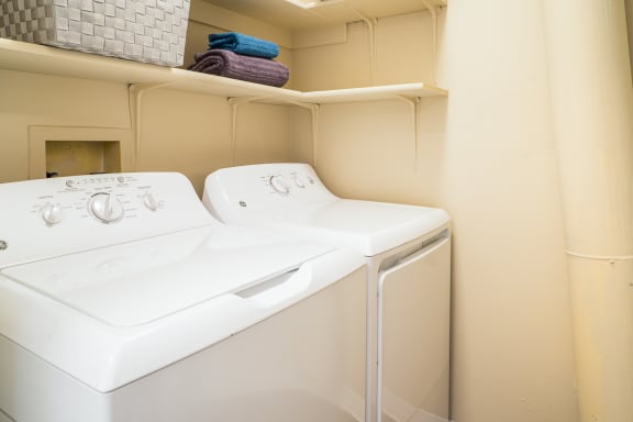 Washer And Dryer In Unit at The Bluffs at Highlands Ranch, Highlands Ranch, CO, 80129