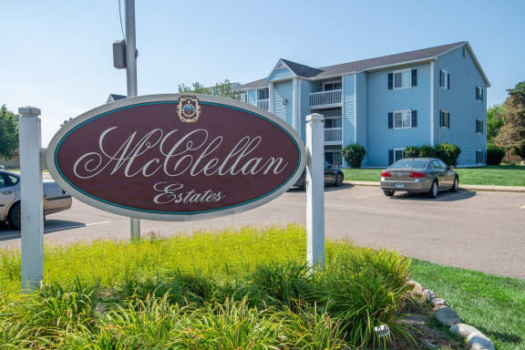Signat McClellan Estates Apartments, Michigan, 49068