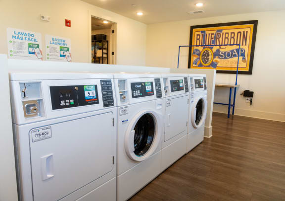 Walton Harbor in Gainesville, GA Laundry Center