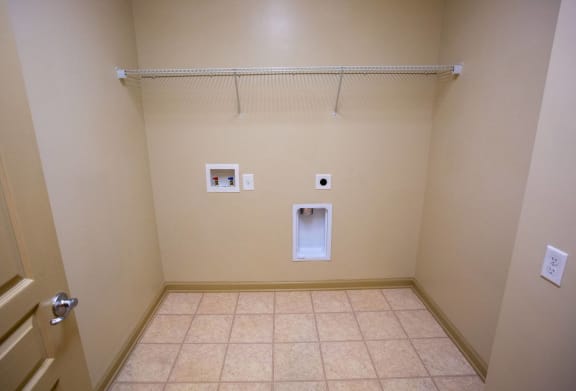 Legacy at Walton Overlook, Acworth GA In-home laundry connections