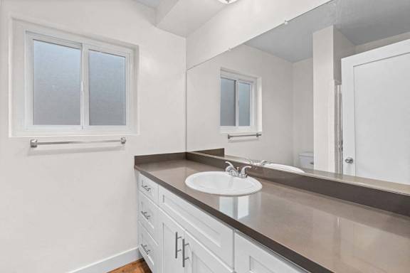 Second Bathroom at White Oak Terrace Apartments, Encino, CA