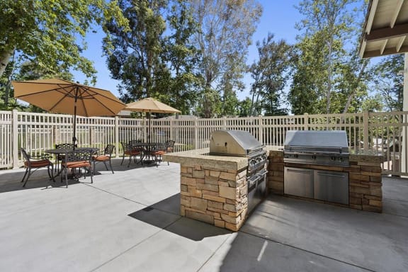 Outdoor BBQ Grill at The Meadows at Westlake Village Apartments,California, 91361