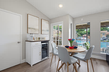 Clubhouse Kitchenette With Bistro Table