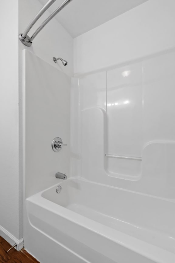 Bathtub/Shower