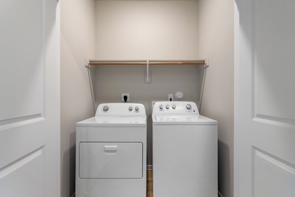 Full-Size Washer/Dryer
