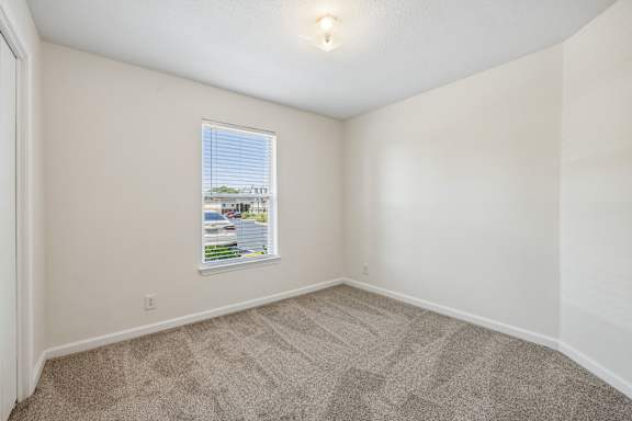 Bedroom with Plush Carpeting