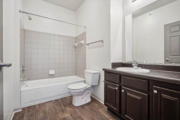 Bathroom with Modern Finishes