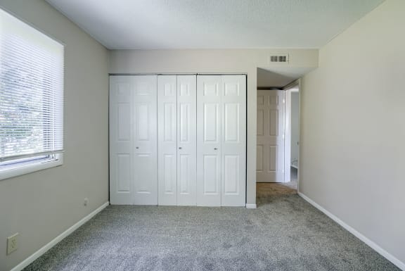 Bedroom with Plush Carpeting
