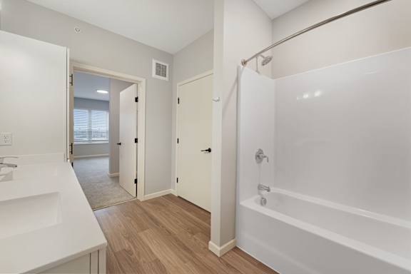 Bathroom with Modern Finishes