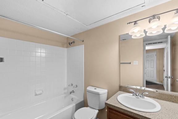 Bathroom with Tub
