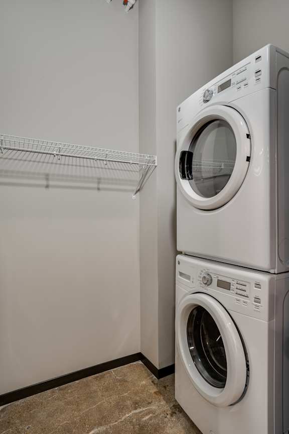 Full-Size Washer/Dryer