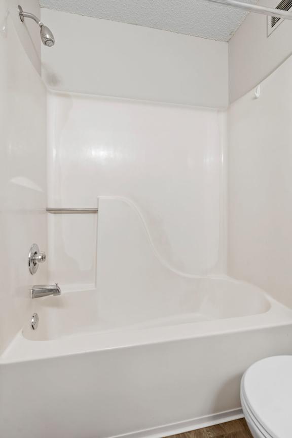 Bathtub/Shower