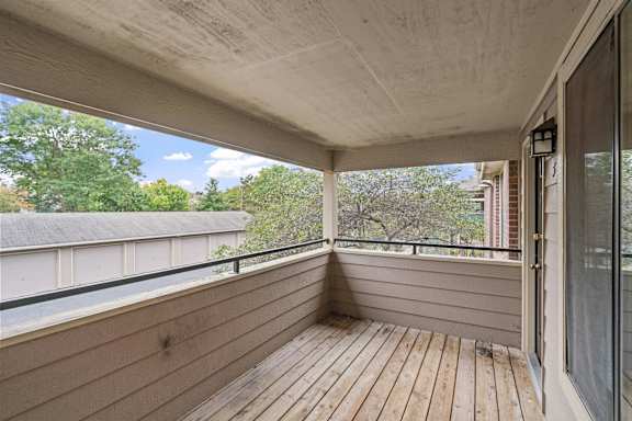 Expansive Balcony