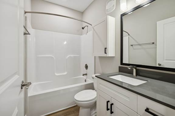 Bathroom with Modern Finishes
