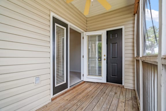 Screened-in Balcony