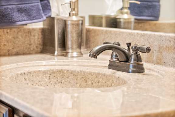 Bathroom with Modern Finishes